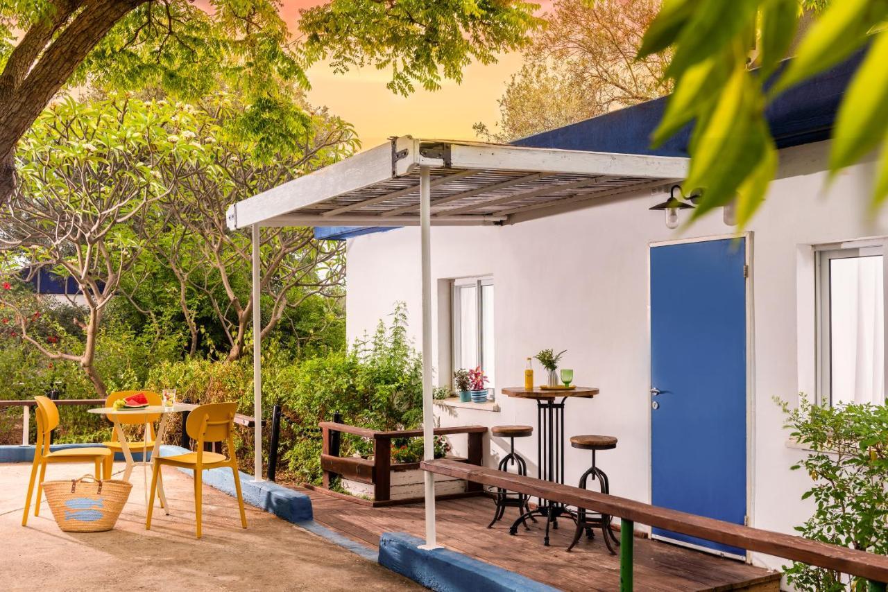 Travel Hotel Gesher Haziv Buitenkant foto