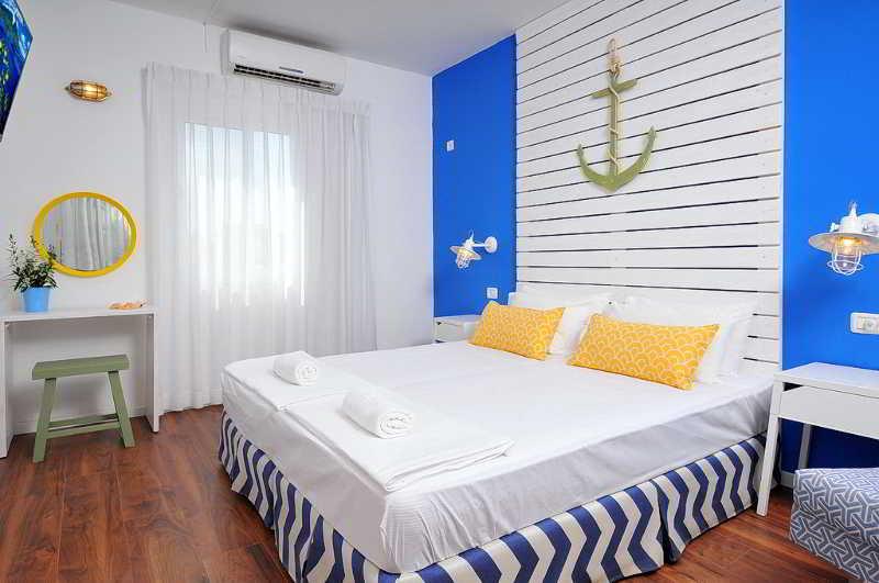 Travel Hotel Gesher Haziv Buitenkant foto