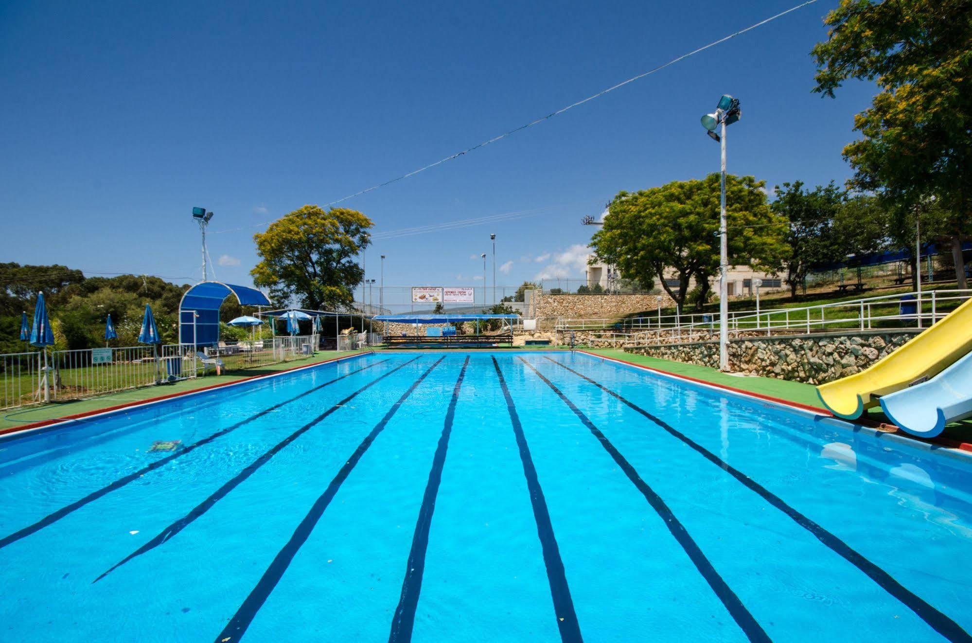 Travel Hotel Gesher Haziv Buitenkant foto